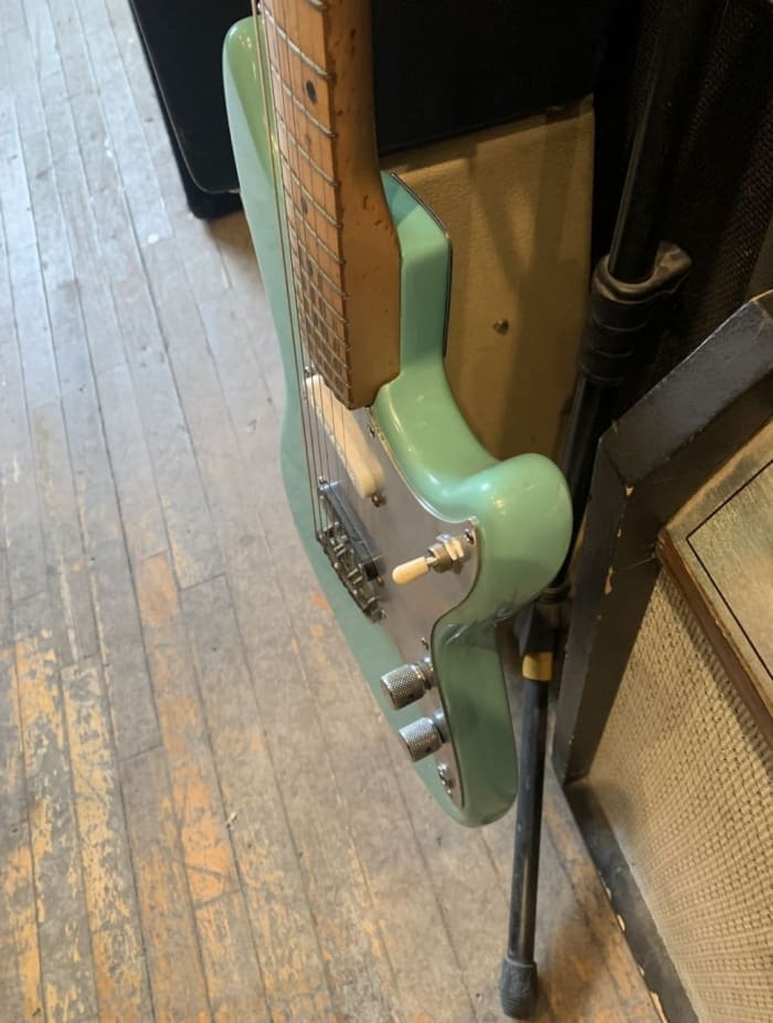 1957 Fender Duo-Sonic - Image 7