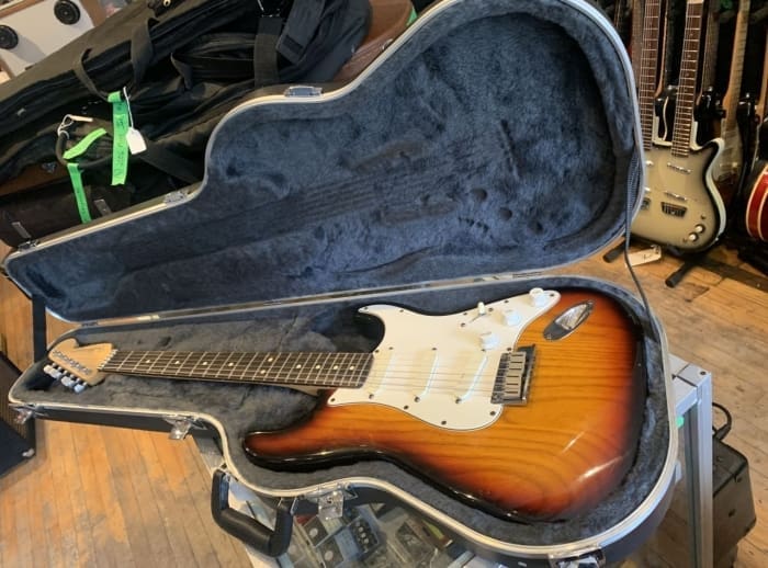 1991 Fender Deluxe Strat Plus - Image 3