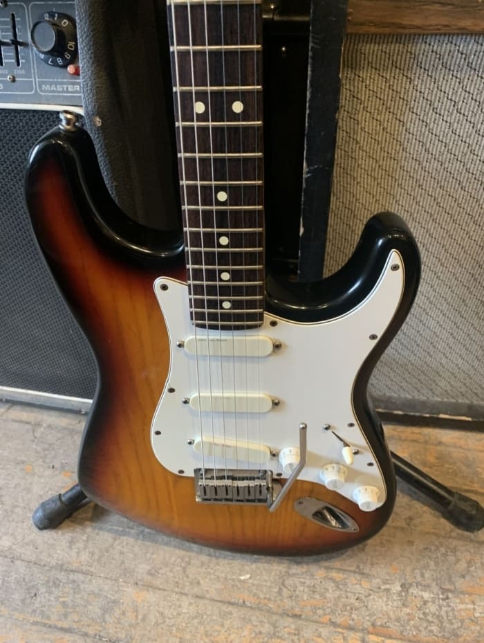 1991 Fender Deluxe Strat Plus - Image 6