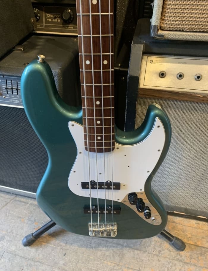 2000s CIJ Fender 60s RI Jazz Bass - Image 4