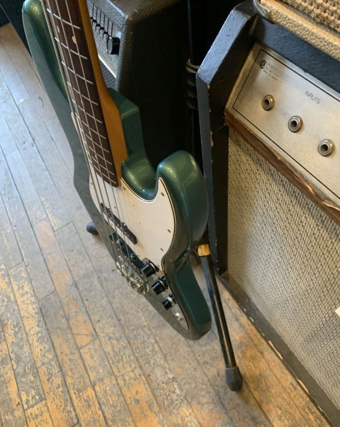 2000s CIJ Fender 60s RI Jazz Bass - Image 5