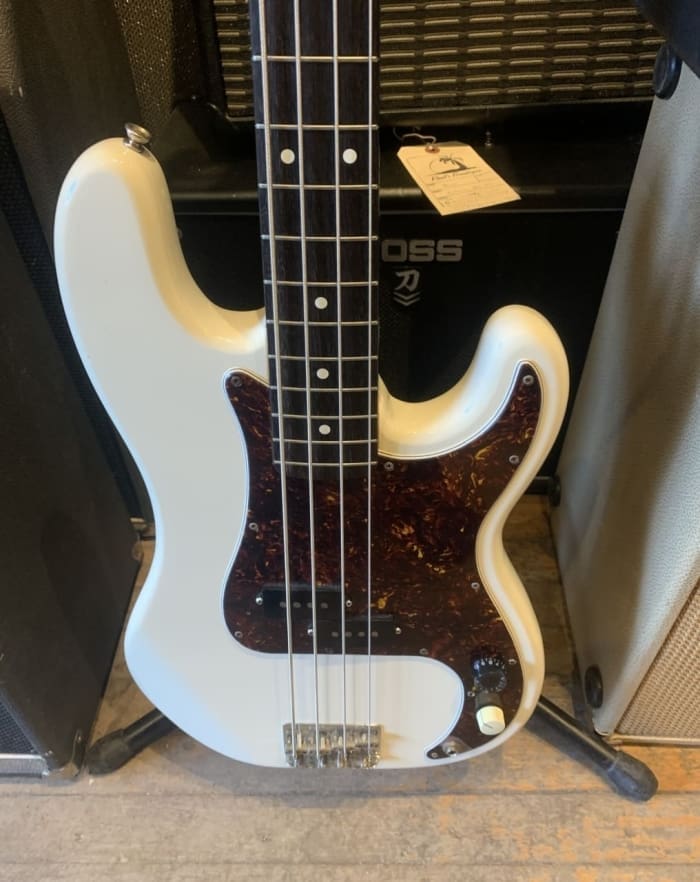 82-84 Squier JV Precision Bass - Image 5