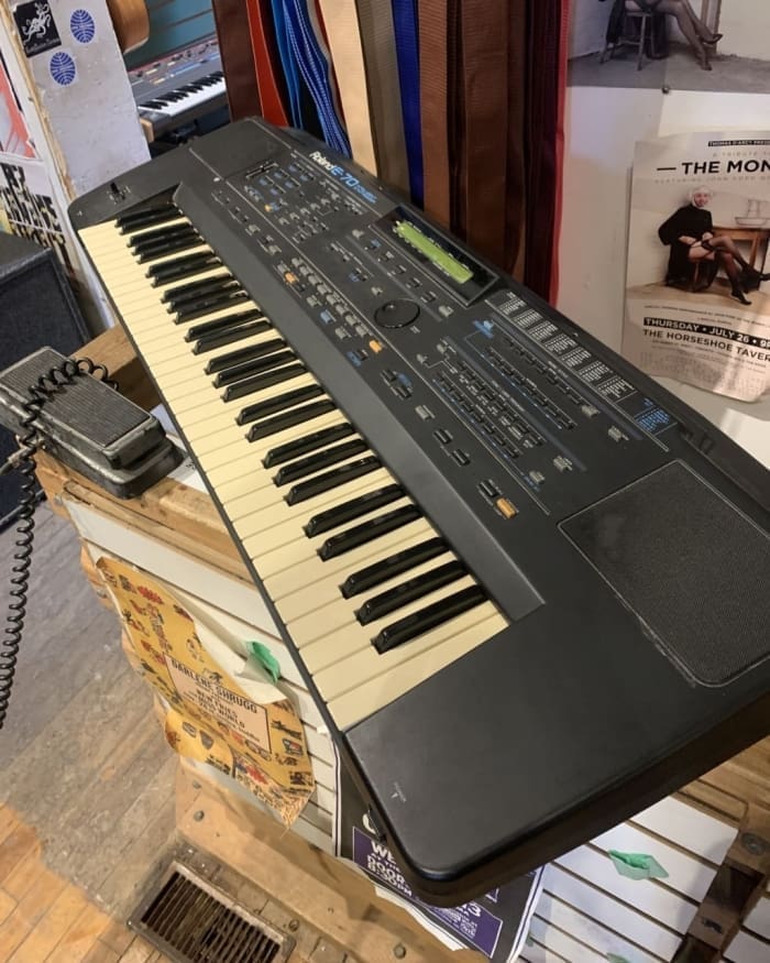 Roland E-70