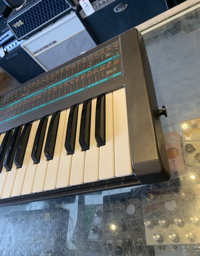 Korg Poly-800 - Image 2