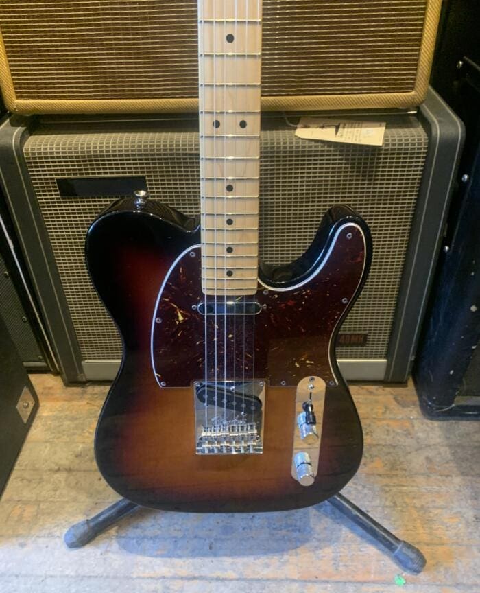 2015 USA Fender Telecaster - Image 4