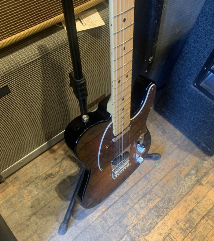 2015 USA Fender Telecaster - Image 6