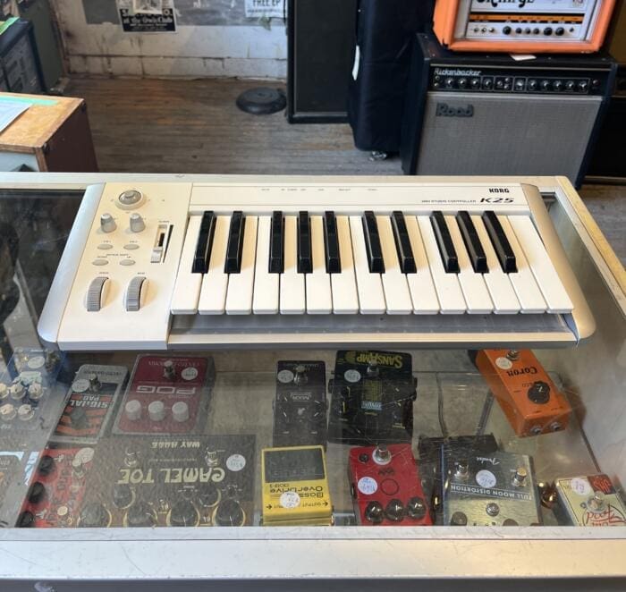 Korg K-25