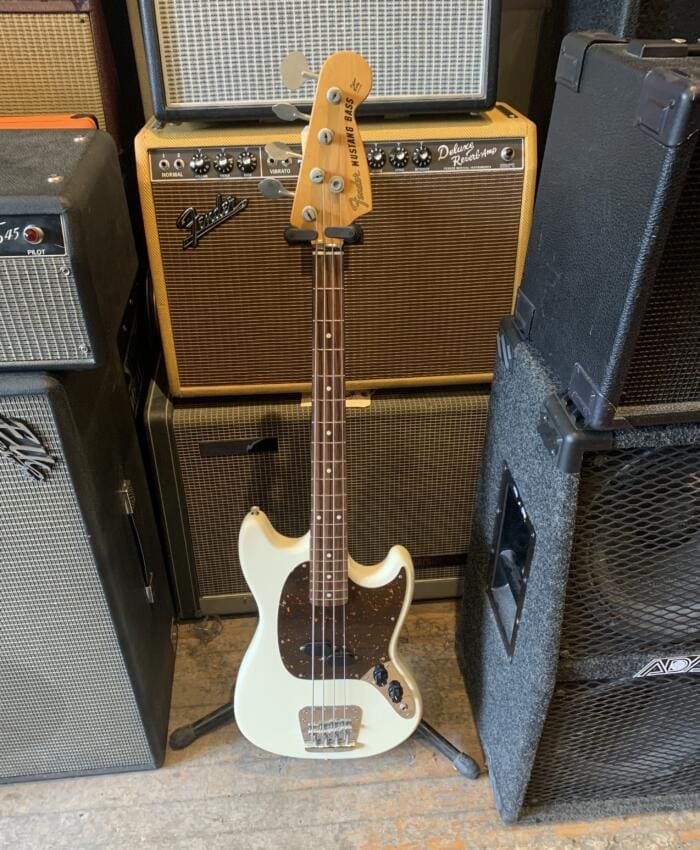 2008 CIJ Fender Mustang Bass