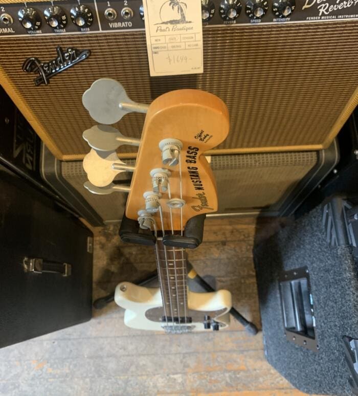 2008 CIJ Fender Mustang Bass - Image 2