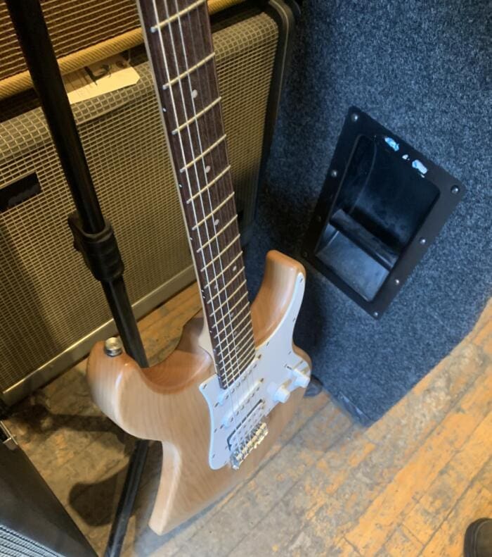 Yamaha Pacifica - Image 6