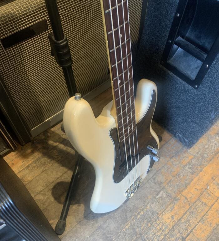 Fender PB-70-70US - Image 6
