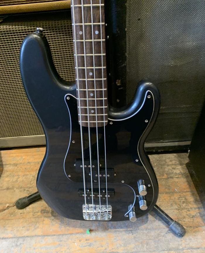 Squier Affinity Precision Bass - Image 4